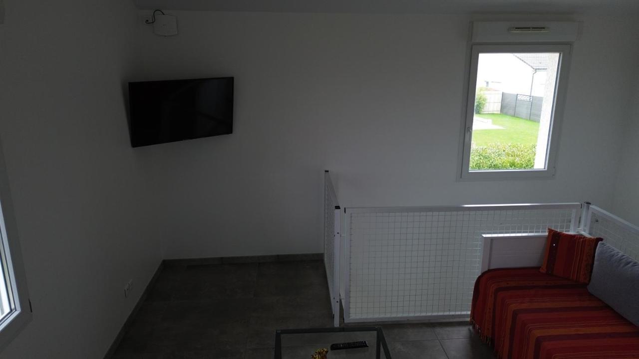 Ferienwohnung L Atelier Courtisols Exterior foto